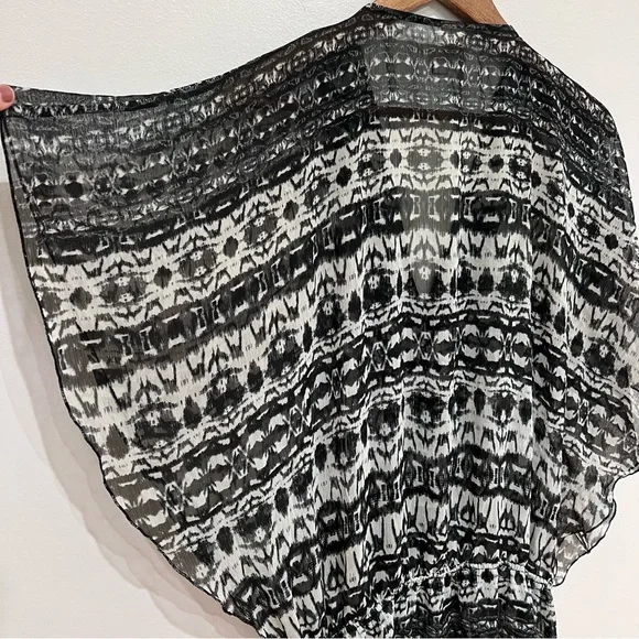 Badgley Mischka Black and White Beaded Oversized V-neck Swim Coverup Top, Small - Picture 9 of 11